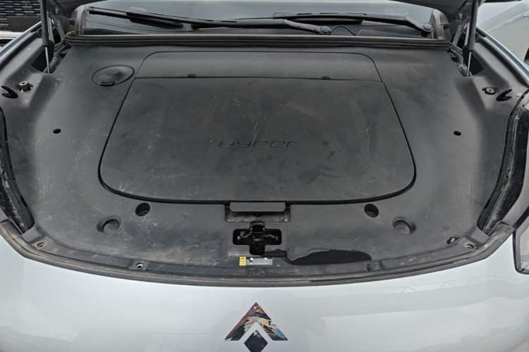 Used Hyptec HT 2023 670 Rear-Drive Ultra-High Voltage Version Engine Bay