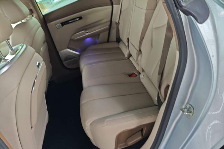 Used Hyptec HT 2023 670 Rear-Drive Ultra-High Voltage Version Left Rear Seat