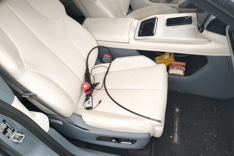 Used Hyptec HT 2023 670 Rear-Drive Ultra-High Voltage Version Right Front Seat