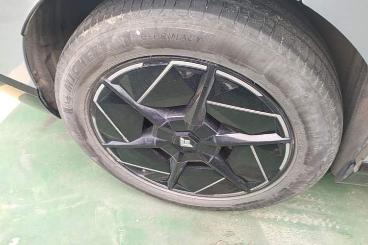 Used Hyptec HT 2023 670 Rear-Drive Ultra-High Voltage Version Right Rear Wheel Hub
