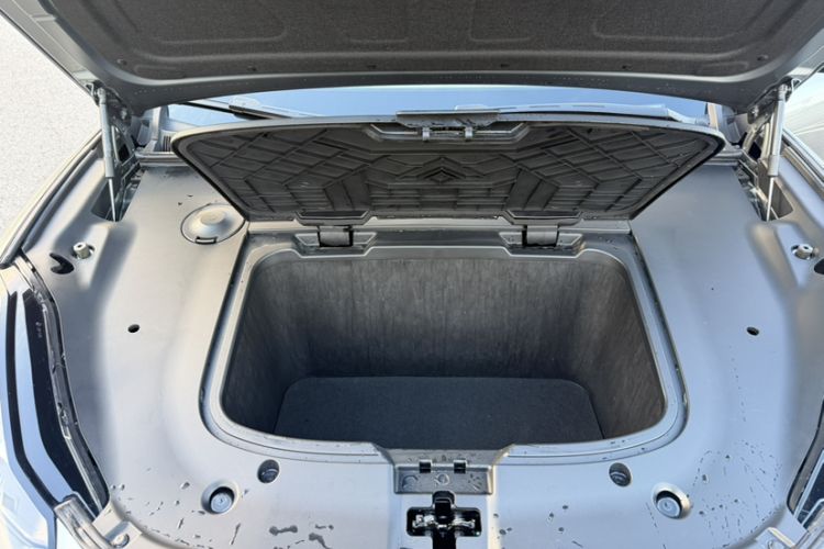 Used Hyptec HT 2023 670 Rear-Drive Ultra-High Voltage Version Engine Bay