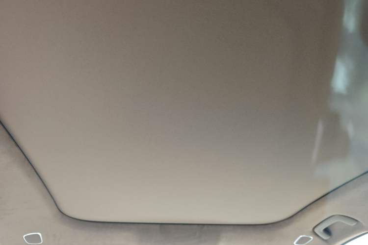 Used Hyptec HT 2023 670 Rear-Drive Ultra-High-Voltage NDA Version Headliner
