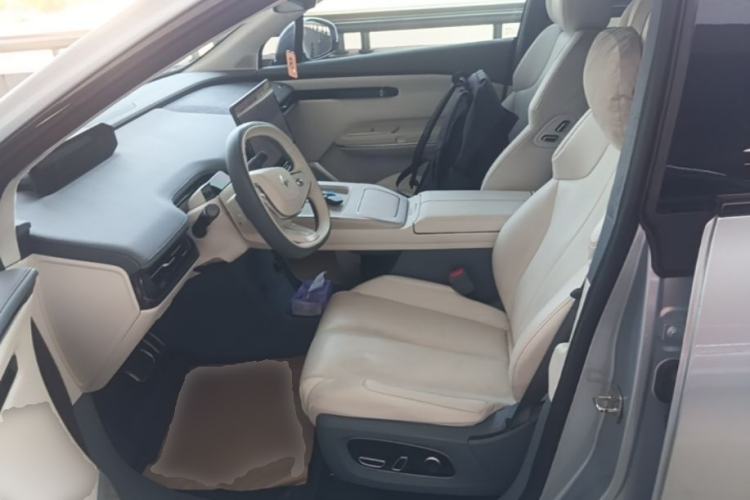 Used Hyptec HT 2023 670 Rear-Drive Ultra-High-Voltage NDA Version Left Front Seat