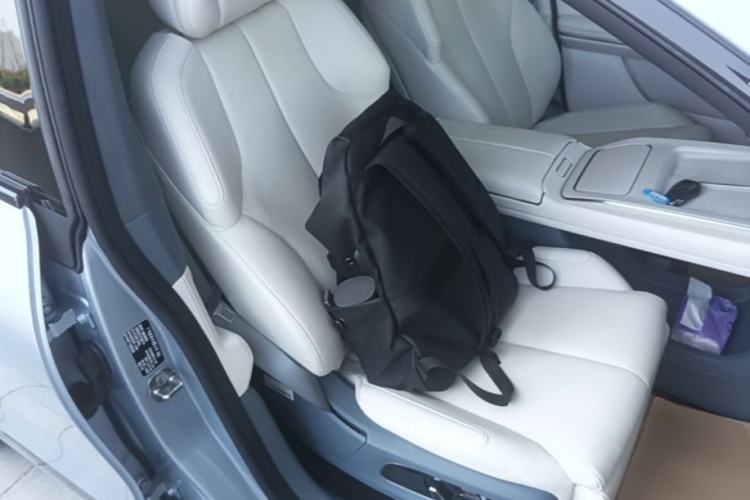 Used Hyptec HT 2023 670 Rear-Drive Ultra-High-Voltage NDA Version Right Front Seat