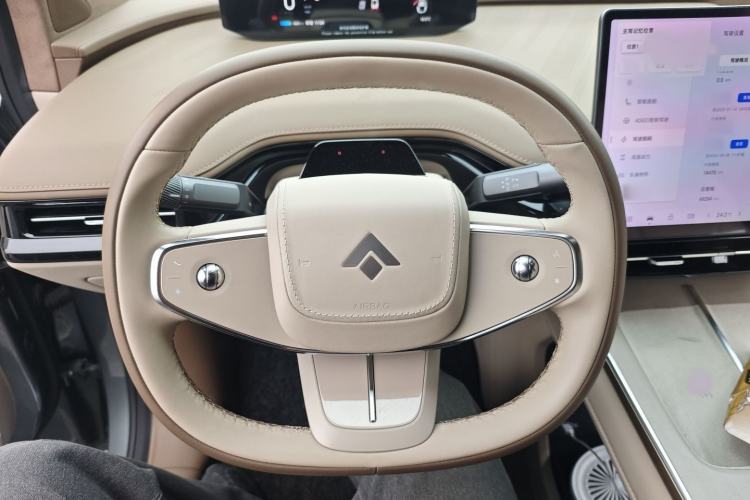 Used Hyptec HT 2023 670 Rear-Drive Ultra-High-Voltage NDA Version Steering Wheel