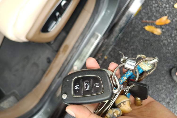 Used Hyptec HT 2023 670 Rear-Drive Ultra-High-Voltage NDA Version Vehicle Key