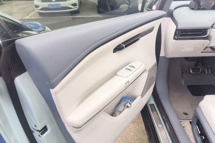 Used Hyptec HT 2023 670鸥翼 Ultra-High Voltage NDA Version Left Front Door Interior