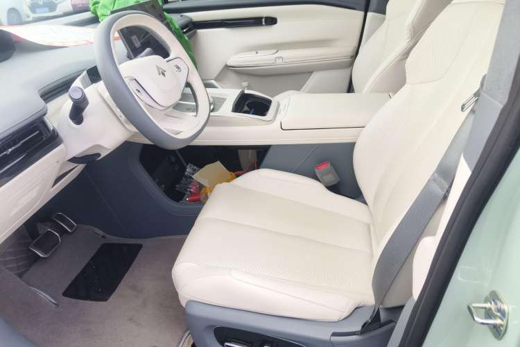 Used Hyptec HT 2023 670鸥翼 Ultra-High Voltage NDA Version Left Front Seat