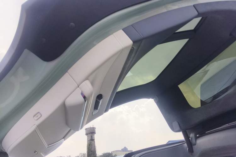 Used Hyptec HT 2023 670鸥翼 Ultra-High Voltage NDA Version Left Rear Door Interior
