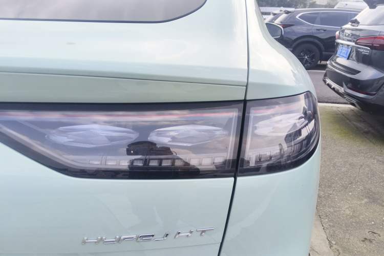 Used Hyptec HT 2023 670鸥翼 Ultra-High Voltage NDA Version Right Rear Taillight