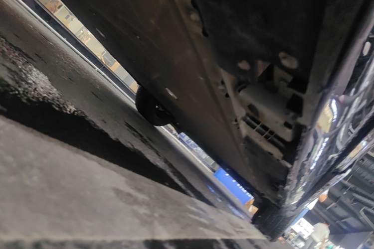 Used Hyptec HT 2023 670 Rear-Drive Ultra-High Voltage Version Chassis Rear Right
