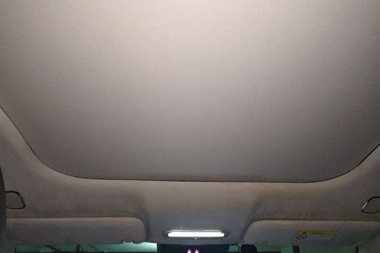 Used Hyptec HT 2023 670 Rear-Drive Ultra-High-Voltage NDA Version Headliner