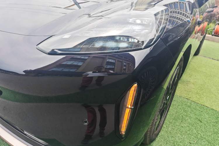 Used Hyptec HT 2023 670 Rear-Drive Ultra-High-Voltage NDA Version Left Front Headlight