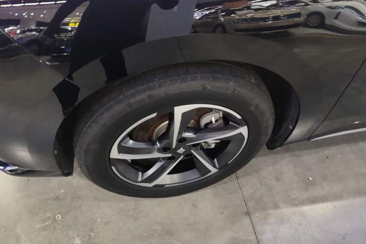Used Hyptec HT 2023 600 Rear-Drive Tech Edition Left Front Wheel Hub