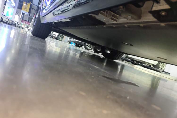 Used Hyptec HT 2023 600 Rear-Drive Tech Edition Left Side Sill