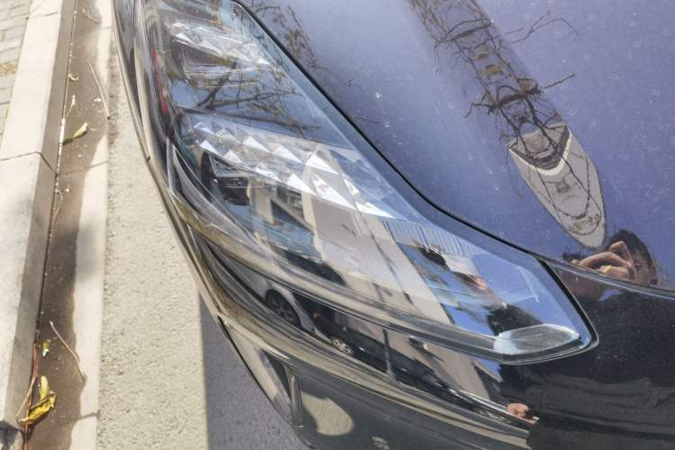 Used Hyptec HT 2023 670 Rear-Drive Ultra-High-Voltage NDA Version Right Front Headlight
