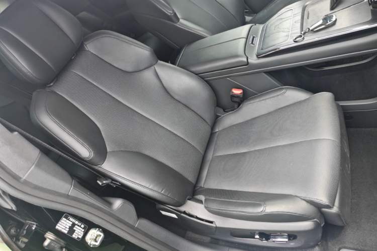 Used Hyptec HT 2023 670 Rear-Drive Ultra-High-Voltage NDA Version Right Front Seat
