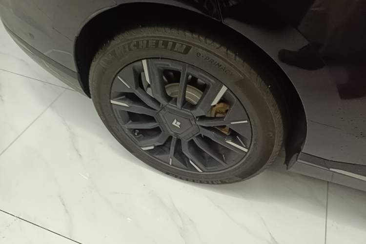 Used Hyptec HT 2023 670鸥翼 Ultra-High Voltage NDA Version Right Rear Wheel Hub