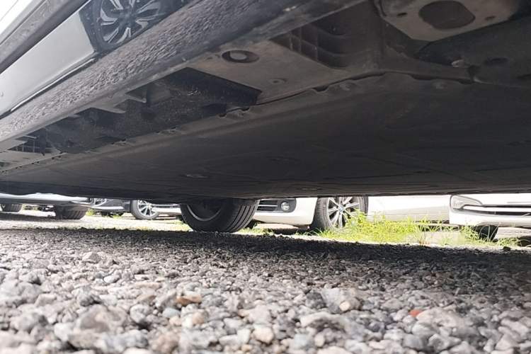 Used Hyptec HT 2023 670 Rear-Drive Ultra-High Voltage Version Right Side Sill