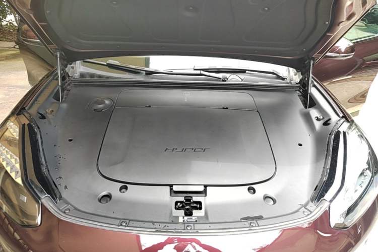 Used Hyptec HT 2023 670 Rear-Drive Ultra-High Voltage Version Engine Bay