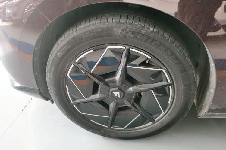 Used Hyptec HT 2023 670 Rear-Drive Ultra-High Voltage Version Exterior 4
