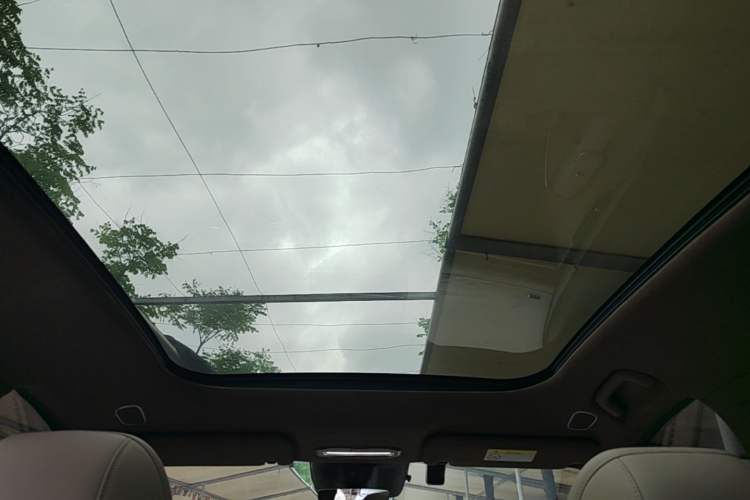 Used Hyptec HT 2023 670 Rear-Drive Ultra-High Voltage Version Headliner