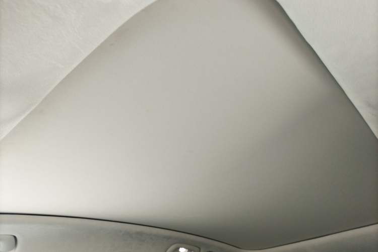 Used Hyptec HT 2023 670 Rear-Drive Ultra-High-Voltage NDA Version Headliner