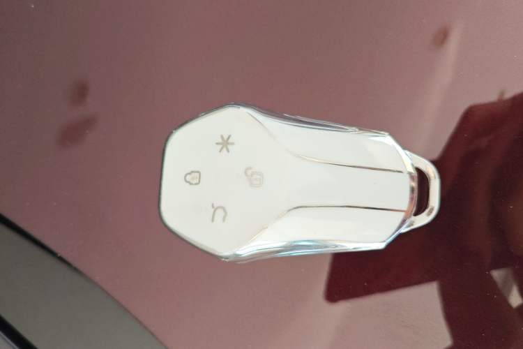 Used Hyptec HT 2023 670鸥翼 Ultra-High Voltage NDA Version Interior 1