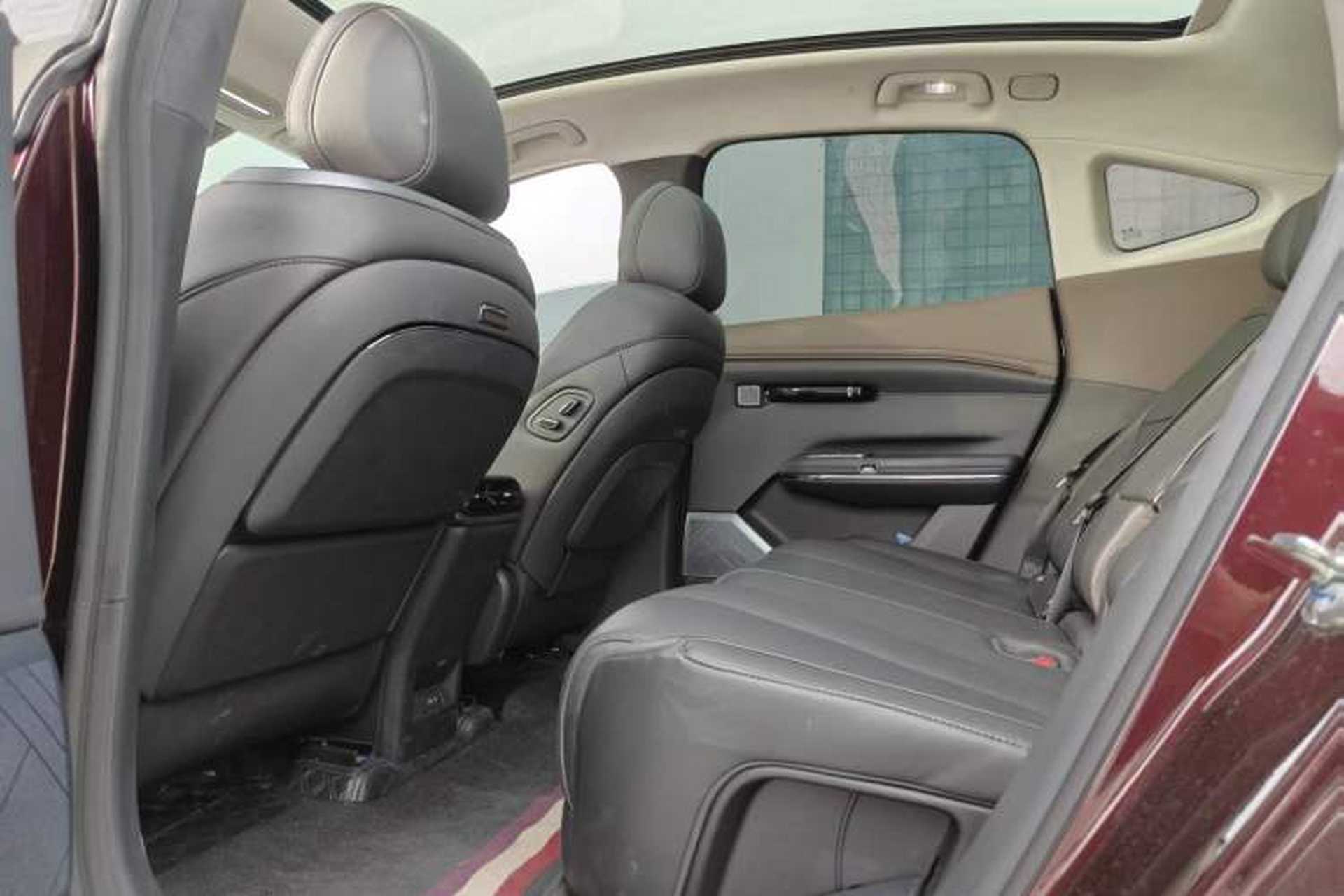 Used Hyptec HT 2023 670 Rear-Drive Ultra-High-Voltage NDA Version Interior 4
