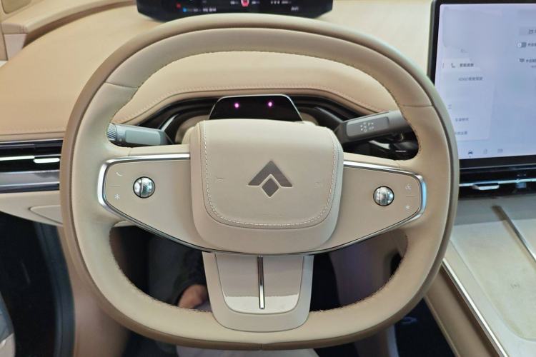 Used Hyptec HT 2023 670鸥翼 Ultra-High Voltage NDA Version Steering Wheel