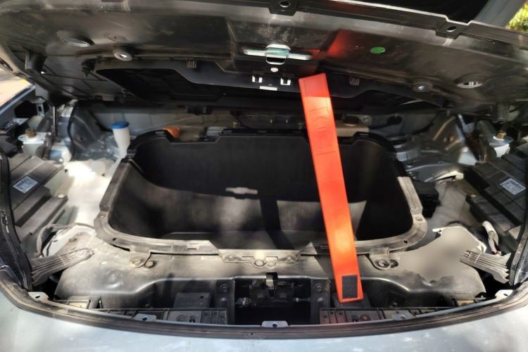 Used Hyptec HT 2023 670 Rear-Drive Ultra-High Voltage Version Engine Bay