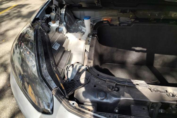 Used Hyptec HT 2023 670 Rear-Drive Ultra-High Voltage Version Engine Bay Right