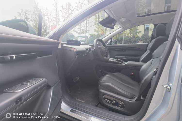 Used Hyptec HT 2023 670 Rear-Drive Ultra-High-Voltage NDA Version Interior 1