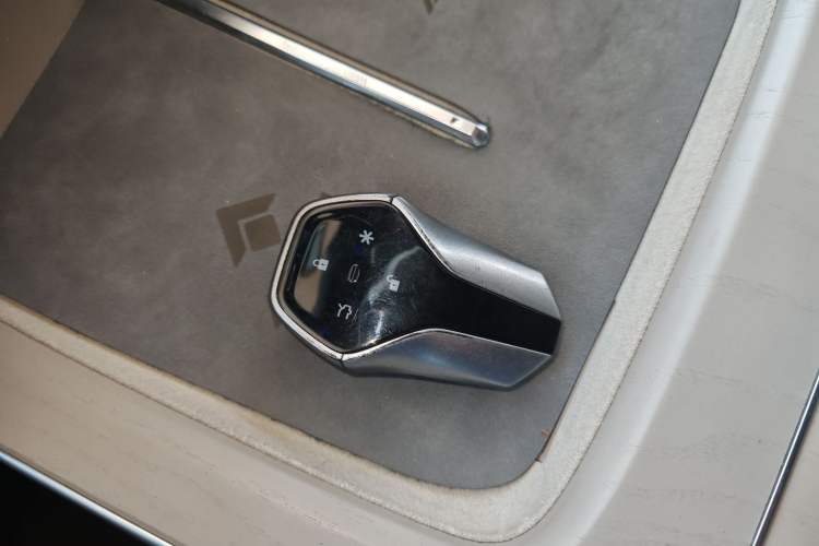 Used Hyptec HT 2023 670鸥翼 Ultra-High Voltage NDA Version Interior 1