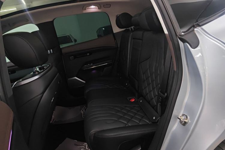 Used Hyptec HT 2023 670 Rear-Drive Ultra-High Voltage Version Interior 4