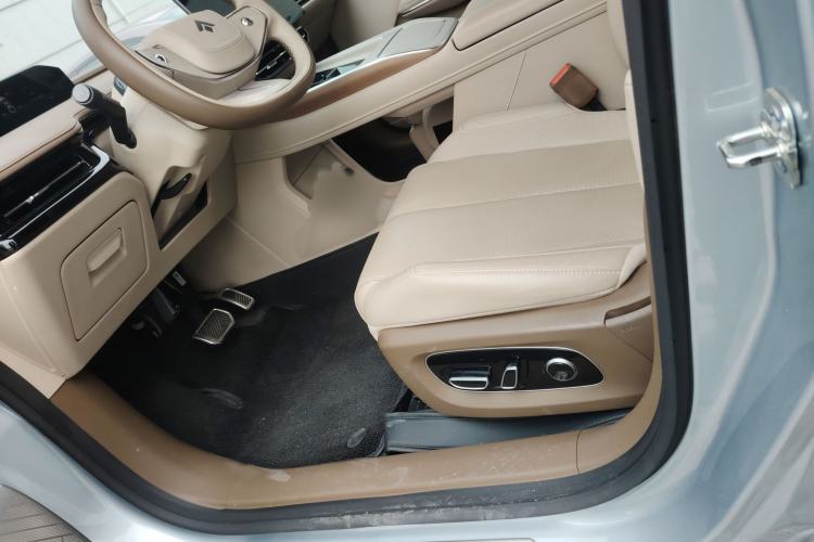 Used Hyptec HT 2023 670 Rear-Drive Ultra-High-Voltage NDA Version Left Front Seat