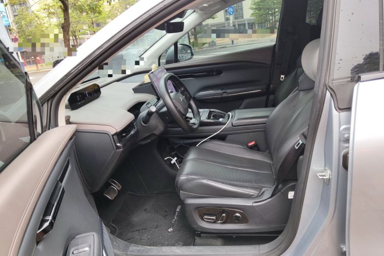 Used Hyptec HT 2023 670 Rear-Drive Ultra-High Voltage Version Left Front Seat