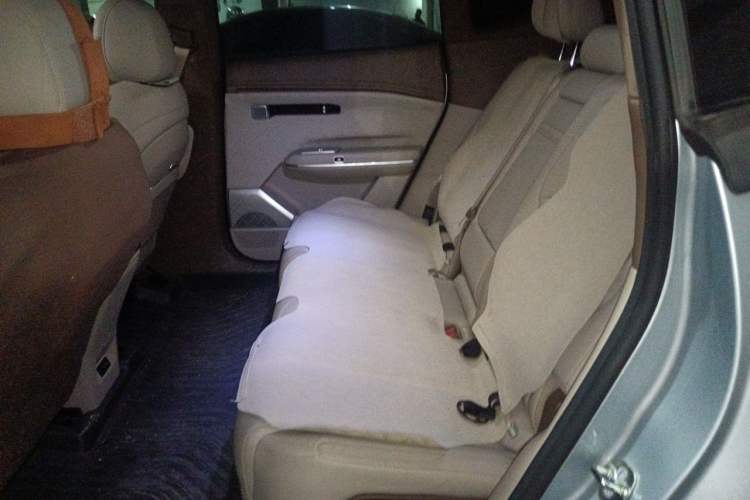 Used Hyptec HT 2023 670 Rear-Drive Ultra-High Voltage Version Left Rear Seat