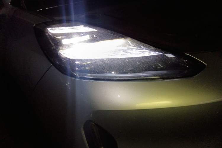 Used Hyptec HT 2023 670 Rear-Drive Ultra-High Voltage Version Right Front Headlight