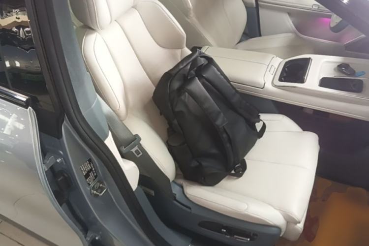 Used Hyptec HT 2023 670 Rear-Drive Ultra-High-Voltage NDA Version Right Front Seat