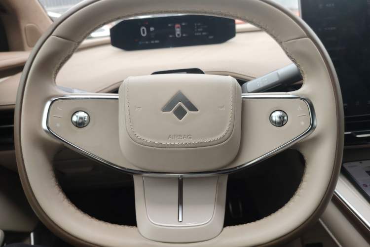 Used Hyptec HT 2023 670 Rear-Drive Ultra-High-Voltage NDA Version Steering Wheel