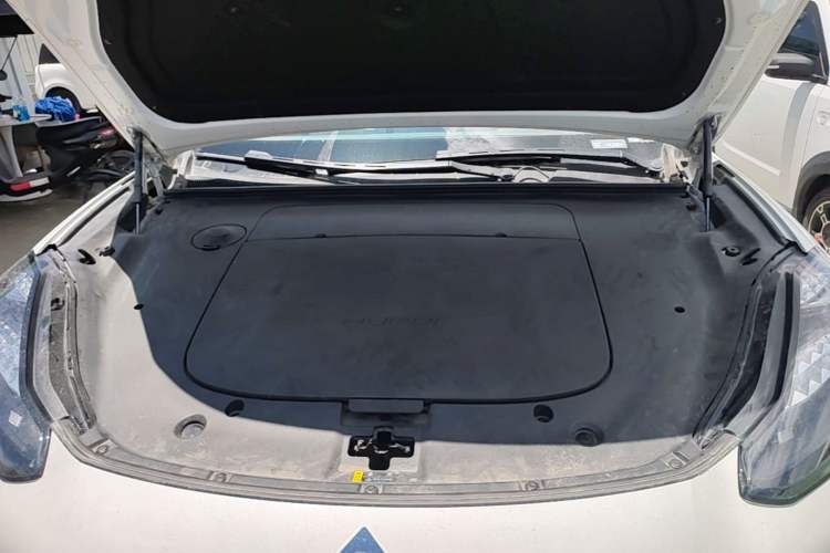 Used Hyptec HT 2023 670鸥翼 Ultra-High Voltage NDA Version Engine Bay
