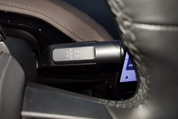 Used Hyptec HT 2023 670 Rear-Drive Ultra-High-Voltage NDA Version Gear Lever