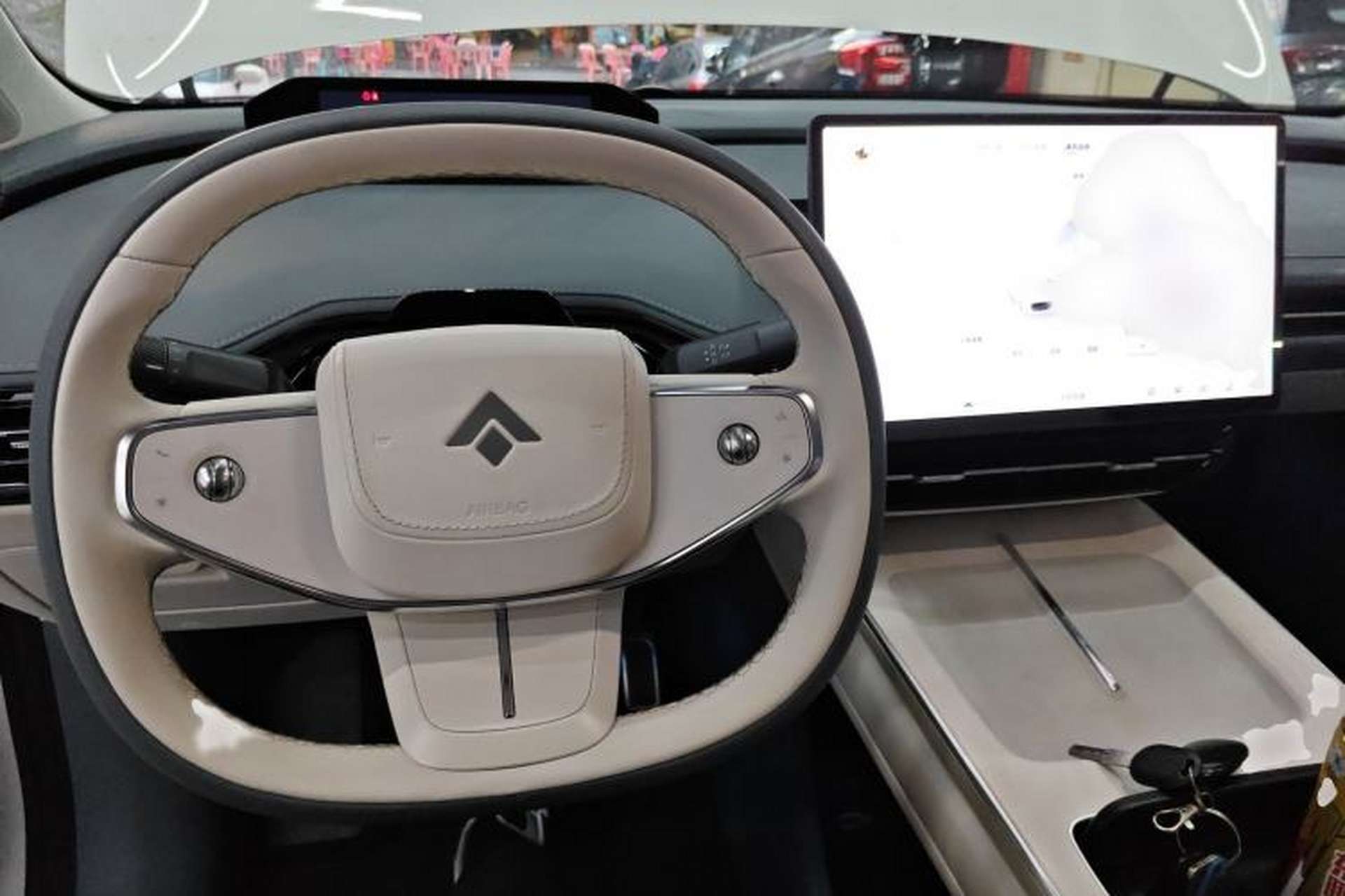 Used Hyptec HT 2023 670 Rear-Drive Ultra-High Voltage Version Interior 2