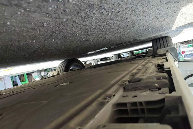 Used Hyptec HT 2023 670鸥翼 Ultra-High Voltage NDA Version Left Side Sill