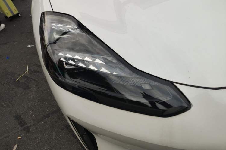 Used Hyptec HT 2023 670 Rear-Drive Ultra-High-Voltage NDA Version Right Front Headlight