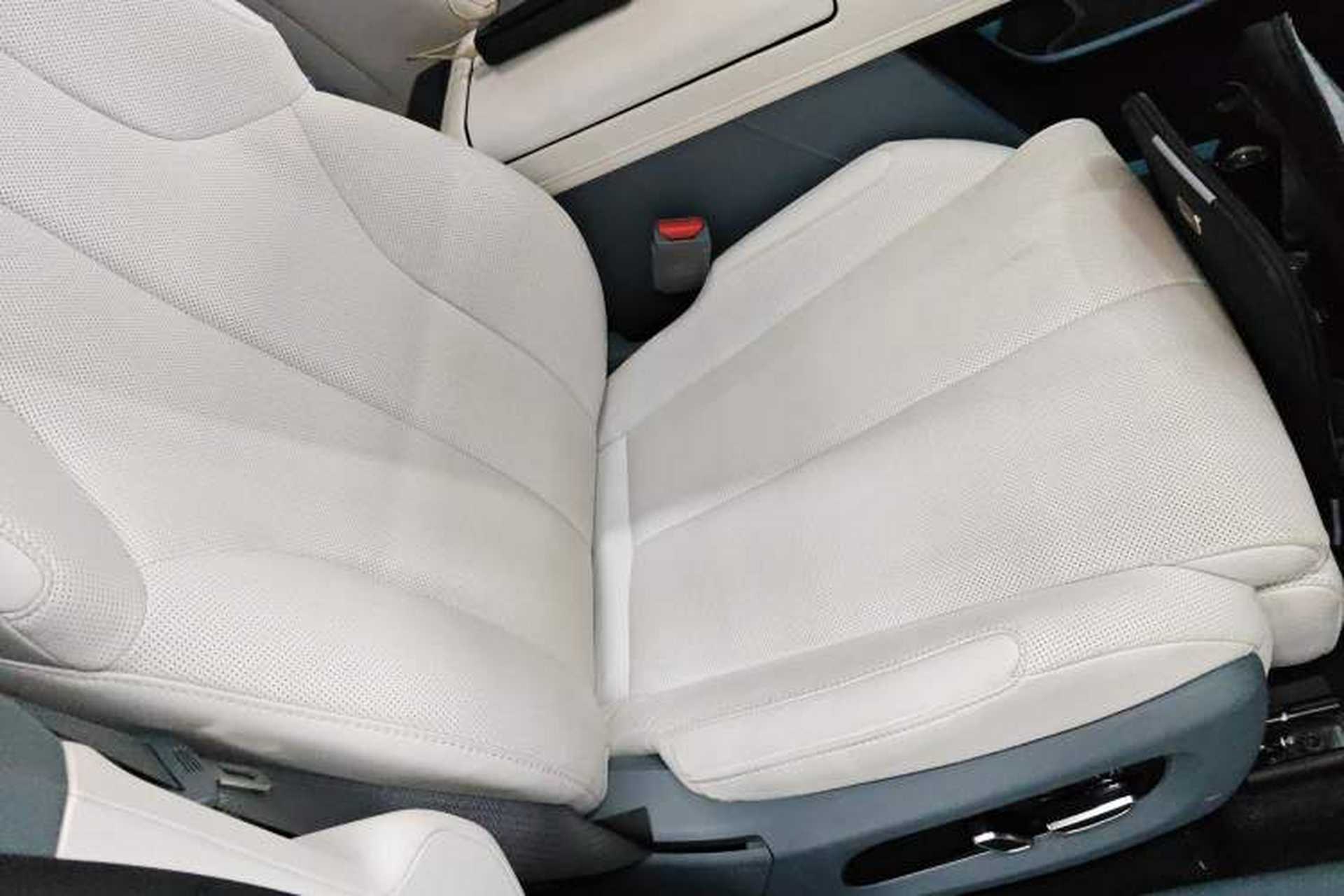 Used Hyptec HT 2023 670 Rear-Drive Ultra-High Voltage Version Right Front Seat