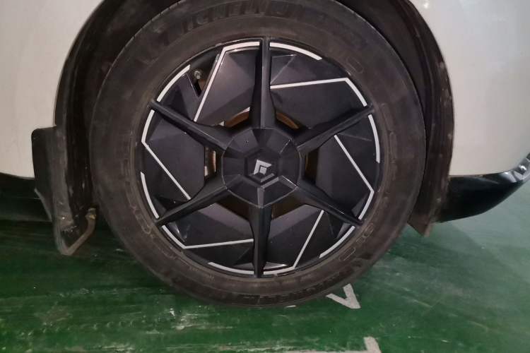 Used Hyptec HT 2023 670 Rear-Drive Ultra-High Voltage Version Right Front Wheel Hub