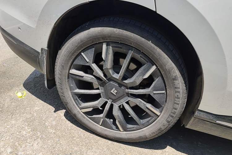 Used Hyptec HT 2023 670鸥翼 Ultra-High Voltage NDA Version Right Rear Wheel Hub