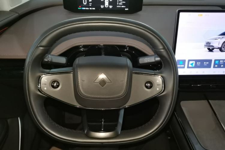 Used Hyptec HT 2023 670 Rear-Drive Ultra-High-Voltage NDA Version Steering Wheel